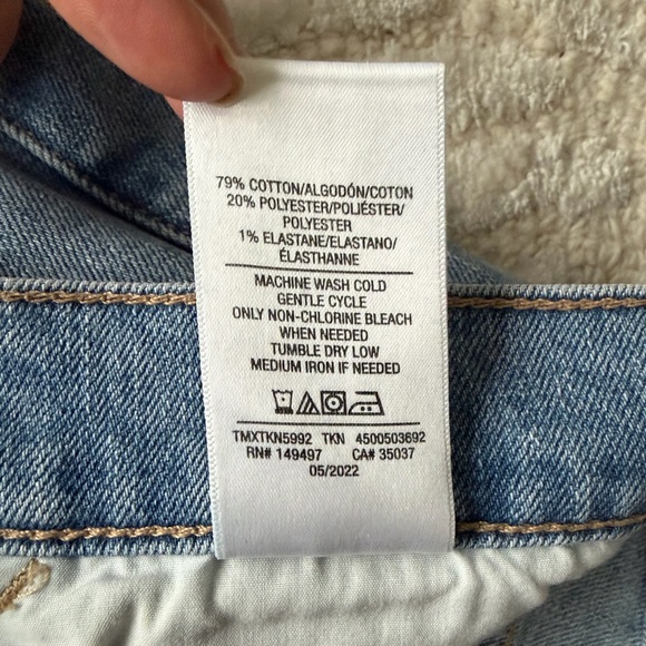 Joe’s Jeans High-Rise Straight Leg Light Wash Denim | Size 27 / Size 4 - Picture 7 of 10